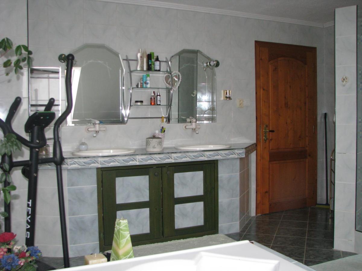 Penzion Piano Apartman Lipótszentmiklós Kültér fotó